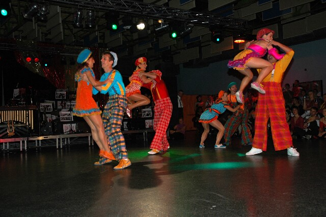 min 2005 11 12 fous swing 186
